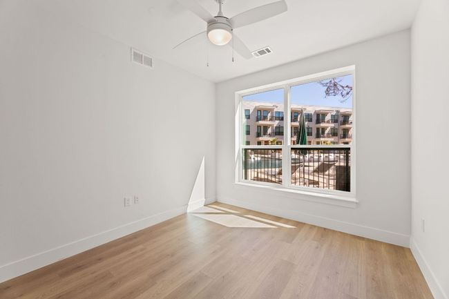 UNIT-426 - 1701 Simond Ave, Condo with 2 bedrooms, 2 bathrooms and 2 parking in Austin TX | Image 17