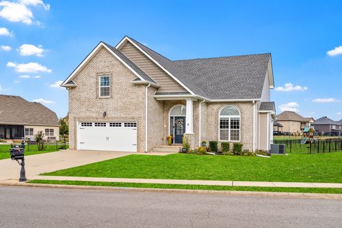 1172 Upland Ter, Clarksville, TN, 37043-1482 | Card Image