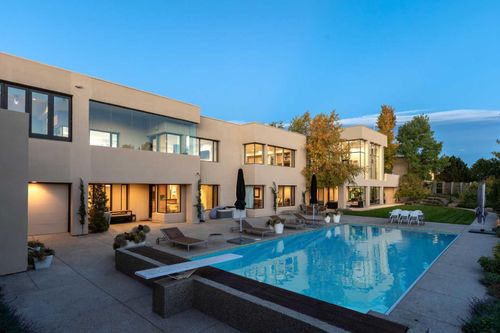 25102 Lower Springbank Rd, Calgary, AB, T3Z3J9 | Card Image