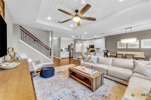 610 Ridge Park Dr, New Braunfels, TX, 78130-4687 | Card Image