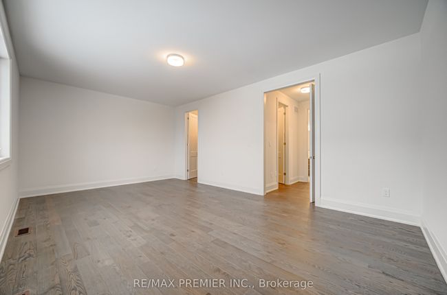 31 Bayberry Dr, House other with 4 bedrooms, 4 bathrooms and 4 parking in Tottenham ON | Image 24