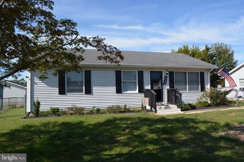 454 Laredo Dr, SMYRNA, DE, 19977-1569 | Card Image