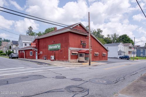 176 W Fulton St, Gloversville, NY, 12078-2718 | Card Image