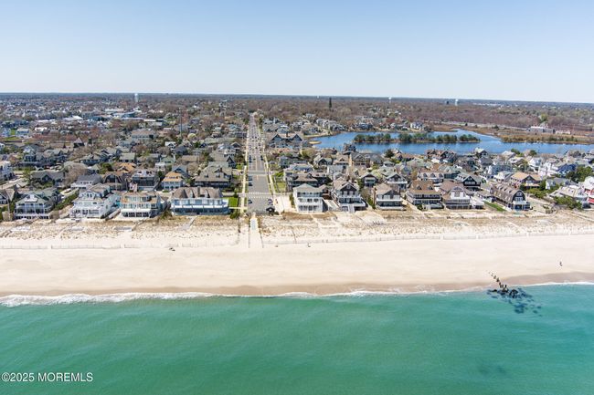 26 Bridge Ave, House other with 7 bedrooms, 5 bathrooms and null parking in Bay Head NJ | Image 48