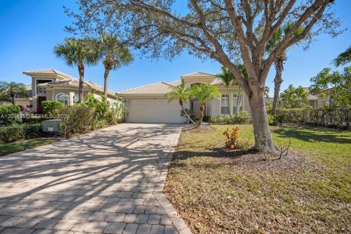 303 Nw Somerset Cir, Port St Lucie, FL, 34983-3435 | Card Image