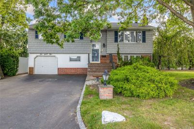 265 11th Avenue, House other with 4 bedrooms, 2 bathrooms and null parking in West Babylon NY | Image 1