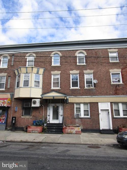 2nd-fl-front-5358 Woodland Ave, PHILADELPHIA, PA, 19143-5449 | Card Image