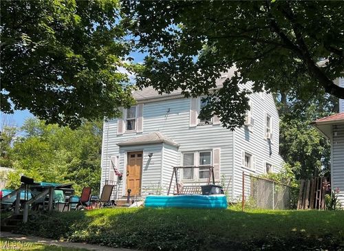 1223 Pondview Ave, Akron, OH, 44305-3340 | Card Image