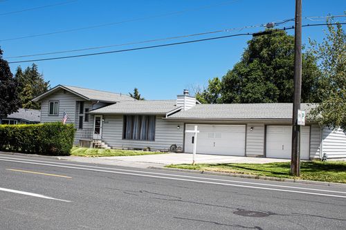 2115 S Evergreen Rd, Spokane Valley, WA, 99037-9441 | Card Image