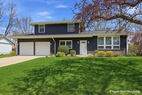 412 Surrey Lane, Lindenhurst, IL, 60046 | Card Image