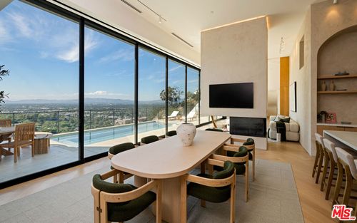 3699 Alta Mesa Dr, Studio City, CA, 91604-4061 | Card Image