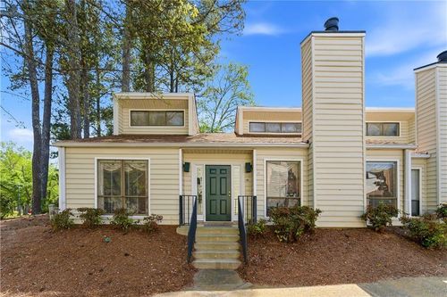 683 Serramonte Dr, Marietta, GA, 30068-4663 | Card Image
