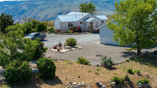 24 Cielo Cir, Brewster, WA, 98812-9561 | Card Image