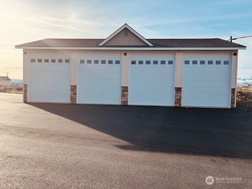 f-32-9967 Road W.8 Nw, Quincy, WA, 98848-8904 | Card Image