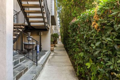 APT-3 - 1240 Franklin St, Condo with 2 bedrooms, 2 bathrooms and null parking in Santa Monica CA | Image 2