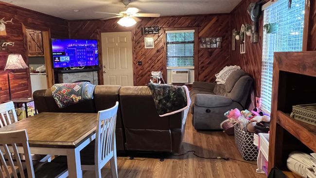 9009 Highway 412 E, House other with 2 bedrooms, 1 bathrooms and null parking in Linden TN | Image 4