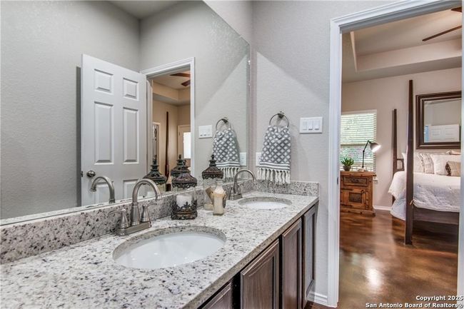 1114 Renee Way, Home with 3 bedrooms, 2 bathrooms and null parking in Seguin TX | Image 12