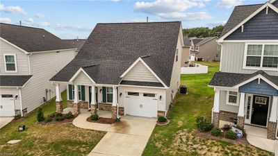 2146 Campbell Loop, House other with 3 bedrooms, 2 bathrooms and null parking in Burlington NC | Image 3