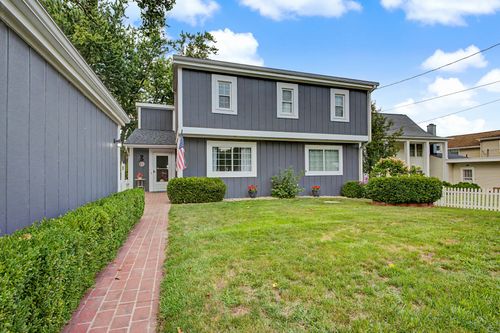 2124 Ash Te Wette Beach Drive, Hillsdale, MI, 49242 | Card Image