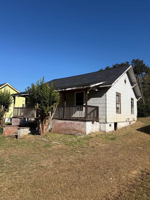 327 Woodruff Street, Woodruff, SC, 29388 | Card Image