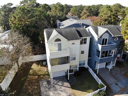 3911 Shady Oaks Dr, Virginia Beach, VA, 23455-1617 | Card Image