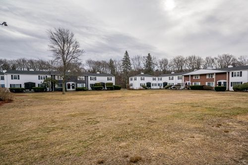 40-40 Roberts Dr, Bedford, MA, 01730-2333 | Card Image