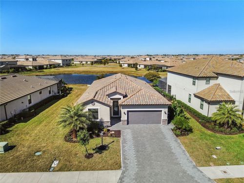 15719 Islandwalk Ave, BRADENTON, FL, 34211-1426 | Card Image