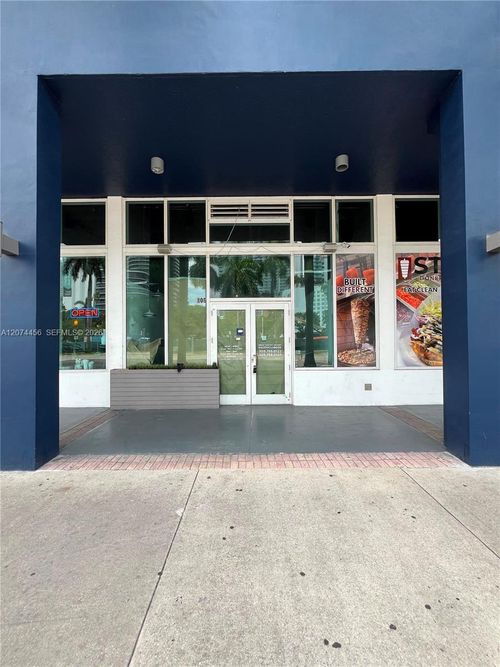 cu-06-275 Ne 18th, Miami, FL, 33132 | Card Image