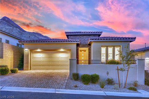 11724 Hatchling Ave, Las Vegas, NV, 89138-6450 | Card Image