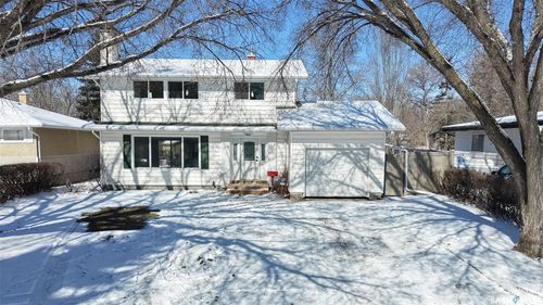 3022 Lacon St, Regina, SK, S4N2A8 | Card Image