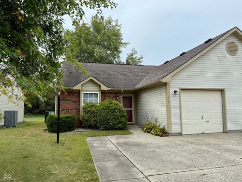 110 Woodberry Dr, Danville, IN, 46122-9455 | Card Image