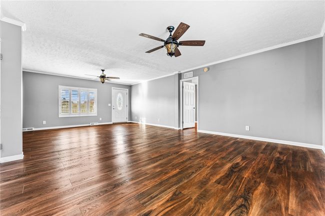 100 Rohrer Ln, House other with 3 bedrooms, 2 bathrooms and 2 parking in Mars PA | Image 9