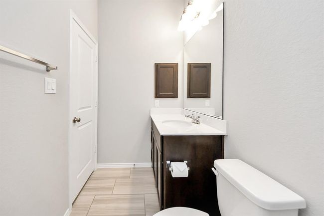 13208 Sage Meadow Ln, House other with 3 bedrooms, 2 bathrooms and 2 parking in Pearland TX | Image 27