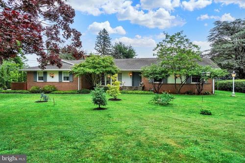 120 Dixie Dr, RED LION, PA, 17356-1122 | Card Image