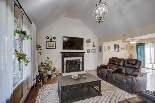 1801 Cash St, Neosho, MO, 64850-3016 | Card Image