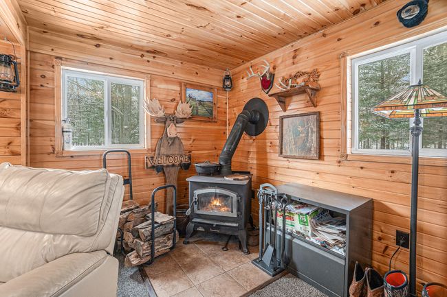 Living Room 2 | Image 5