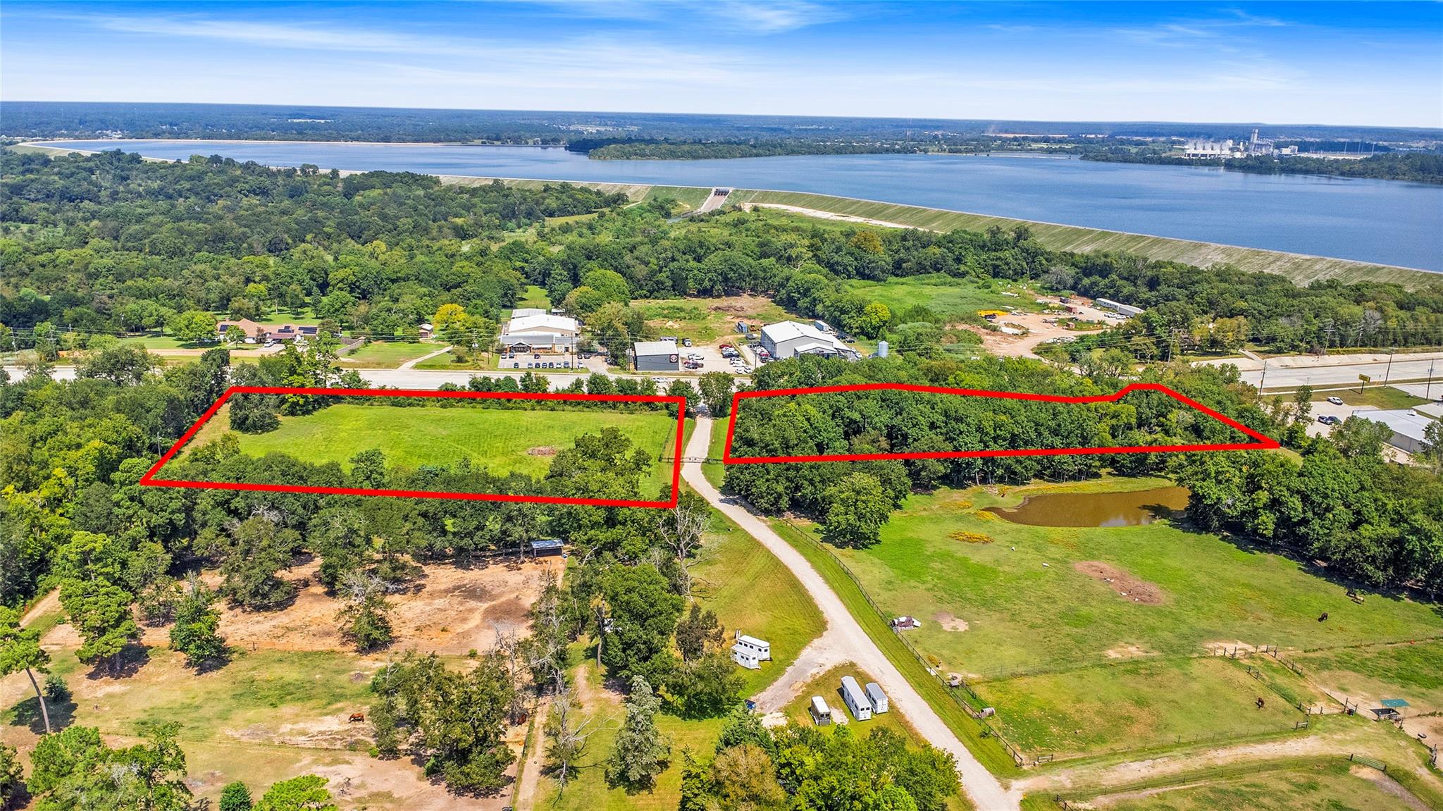 Land in Willis 3