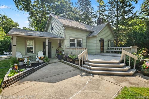 6700 Pontiac Trail Road, West Bloomfield Charter Township, MI, 48323 | Card Image