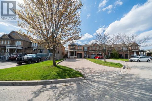 19 Spring Valley Crt, Brampton, ON, L6P2E6 | Card Image