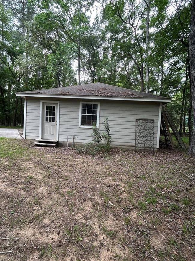 15930 Stagecoach Rd, House other with 3 bedrooms, 2 bathrooms and null parking in Stagecoach TX | Image 18