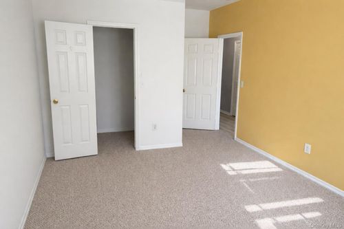 apt-20-39 Church St, Port Jervis, NY, 12771-2040 | Card Image