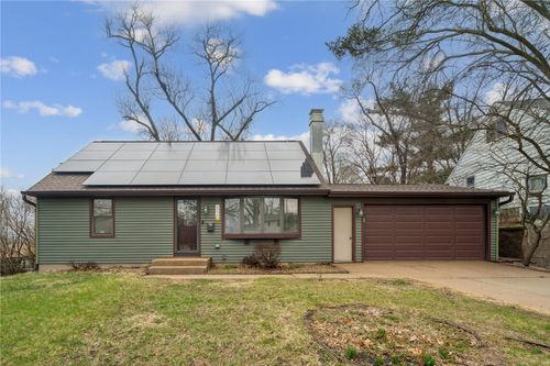 4018 Dalewood Ave Se, Cedar Rapids, IA, 52403-4354 | Card Image