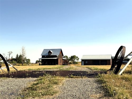 185 Howie Rd, Big Timber, MT, 59011-7807 | Card Image