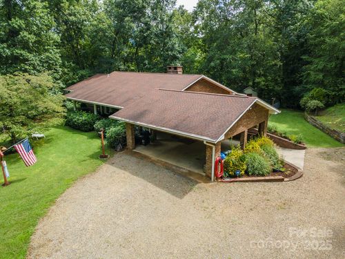 695 Chestnut Mountain Rd, Canton, NC, 28716-2913 | Card Image