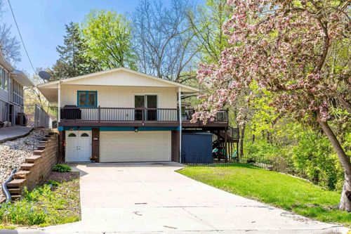 802 8th Ave, Silvis, IL, 61282-1476 | Card Image