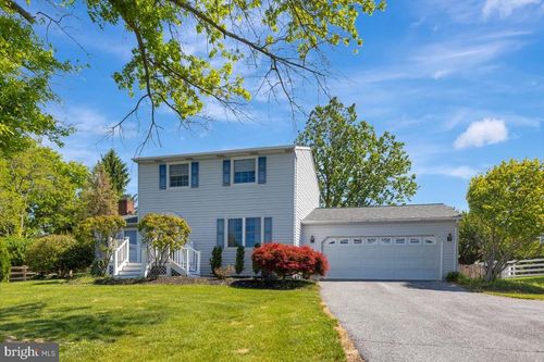 902 Magnolia Ct, WESTMINSTER, MD, 21157-6260 | Card Image