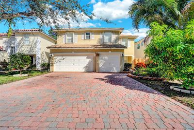 4013 Nw 63rd St, House other with 5 bedrooms, 2 bathrooms and null parking in Coconut Creek FL | Image 1