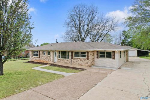 206 Suffield St, Athens, AL, 35611-2936 | Card Image