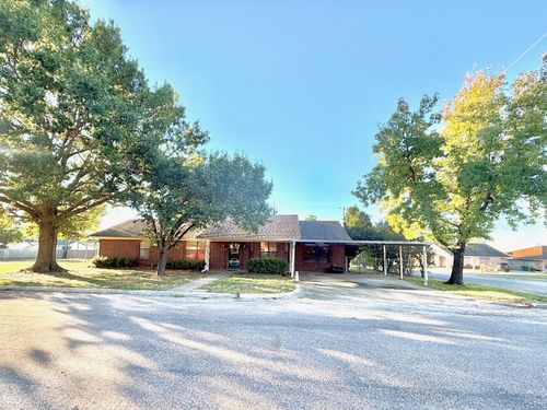 300 Denton Ct, Collinsville, TX, 76233-9700 | Card Image