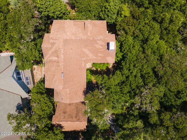 PRIVACY OF CAPE FEAR STATION - WALK TO EAST BEACH | Image 40
